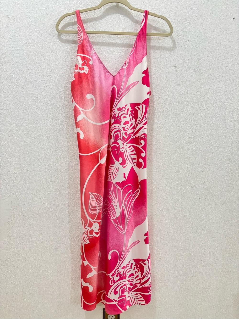 Natori Pink Floral Satin Night Gown Size Medium